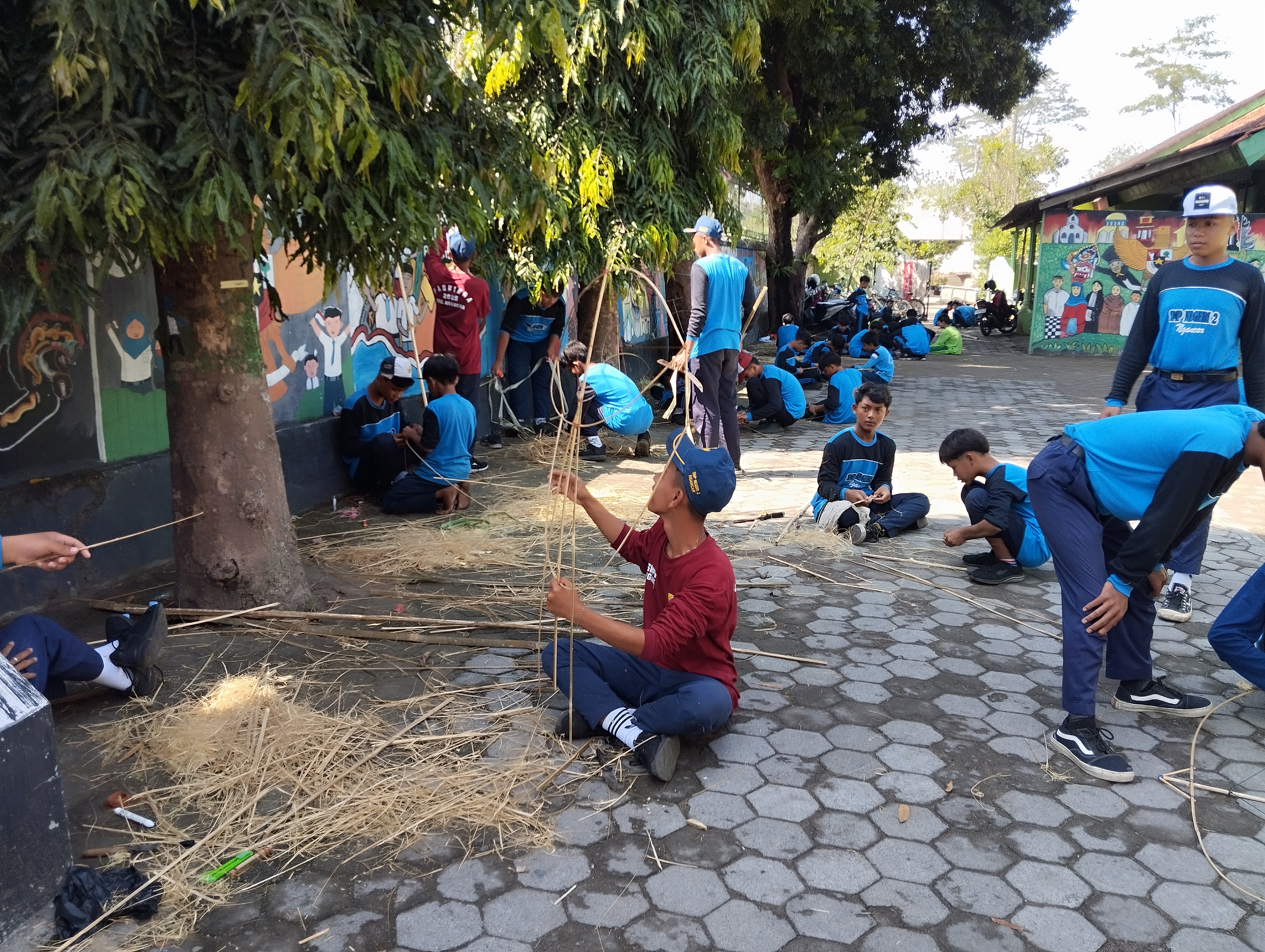 Meriahnya Peringatan HUT ke-80 RI di SMP Negeri 2 Ngancar, Lomba Antar Kelas Penuh Kreativitas dan Semangat Kebangsaan
